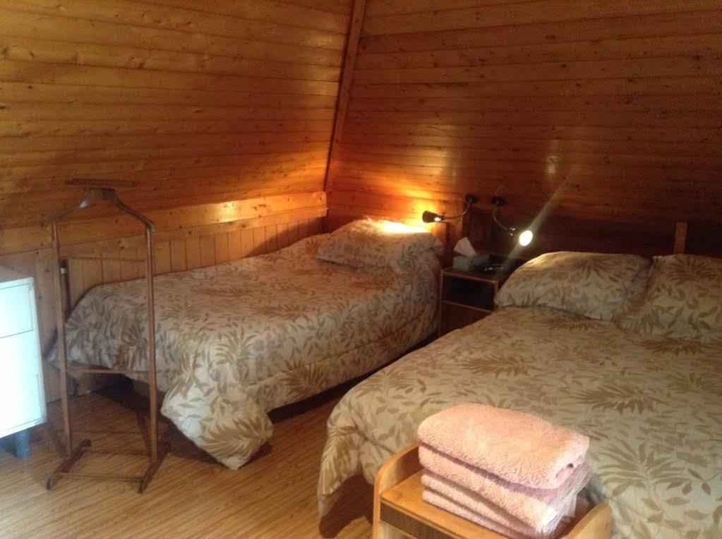 Gite Macdale B&B Paspebiac Exteriör bild