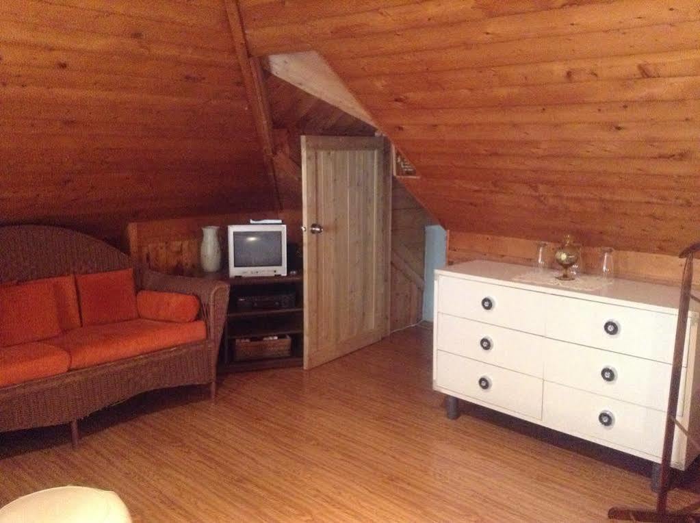 Gite Macdale B&B Paspebiac Exteriör bild